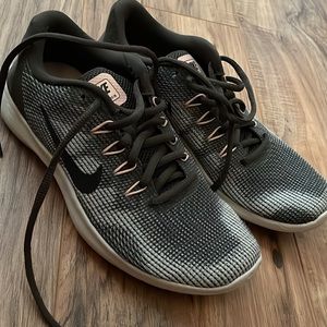 Nike Free sneakers NWOT